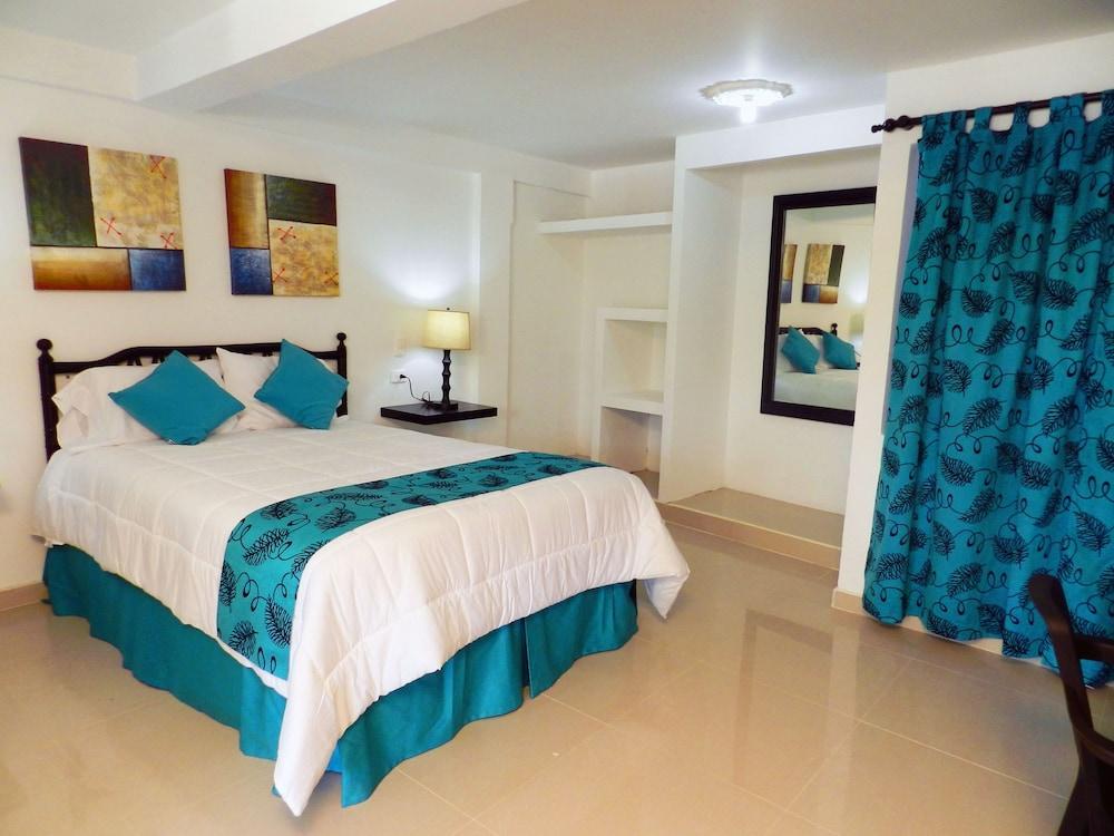 Dorado Plaza Punta Arena